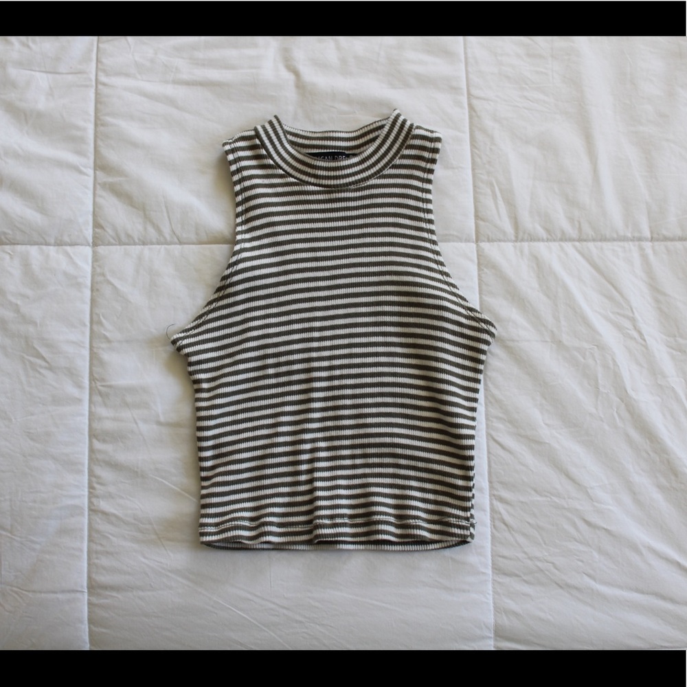 High Neck Cropped Tanktop (S)